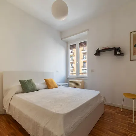 Apartment Chic At Magnagrecia Rome